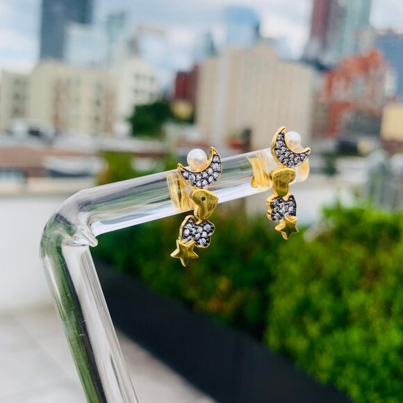 TOUS 4-shapes Cluster Mini Pearl Bear Moon Star Heart Pin Gold Black Earrings - Picture 9 of 15